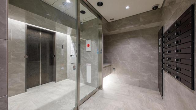 Gallery image 15