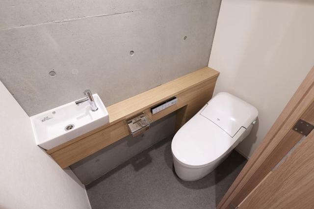 Gallery image 12