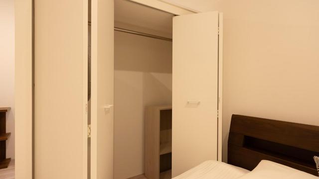 Gallery image 18