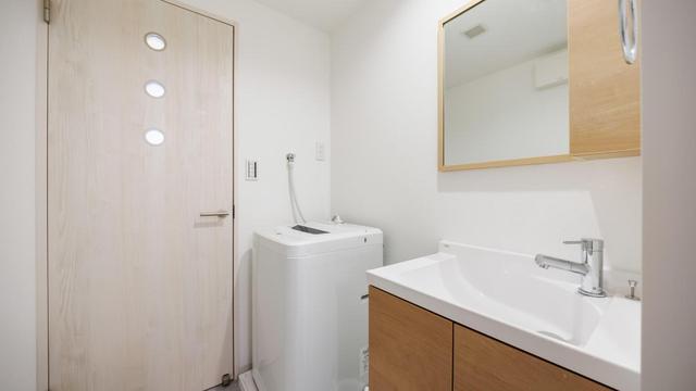 Gallery image 11