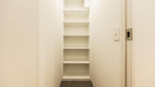 Gallery image 17